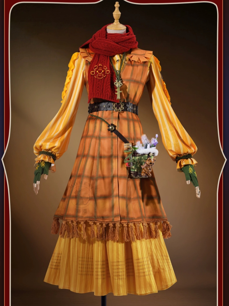 Gardener Cosplay Costume Game  - Winter Clothing Game review and price