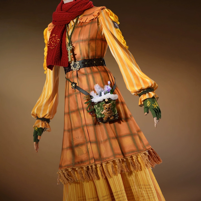 Gardener Cosplay Costume Game  - Winter Clothing Game review and price